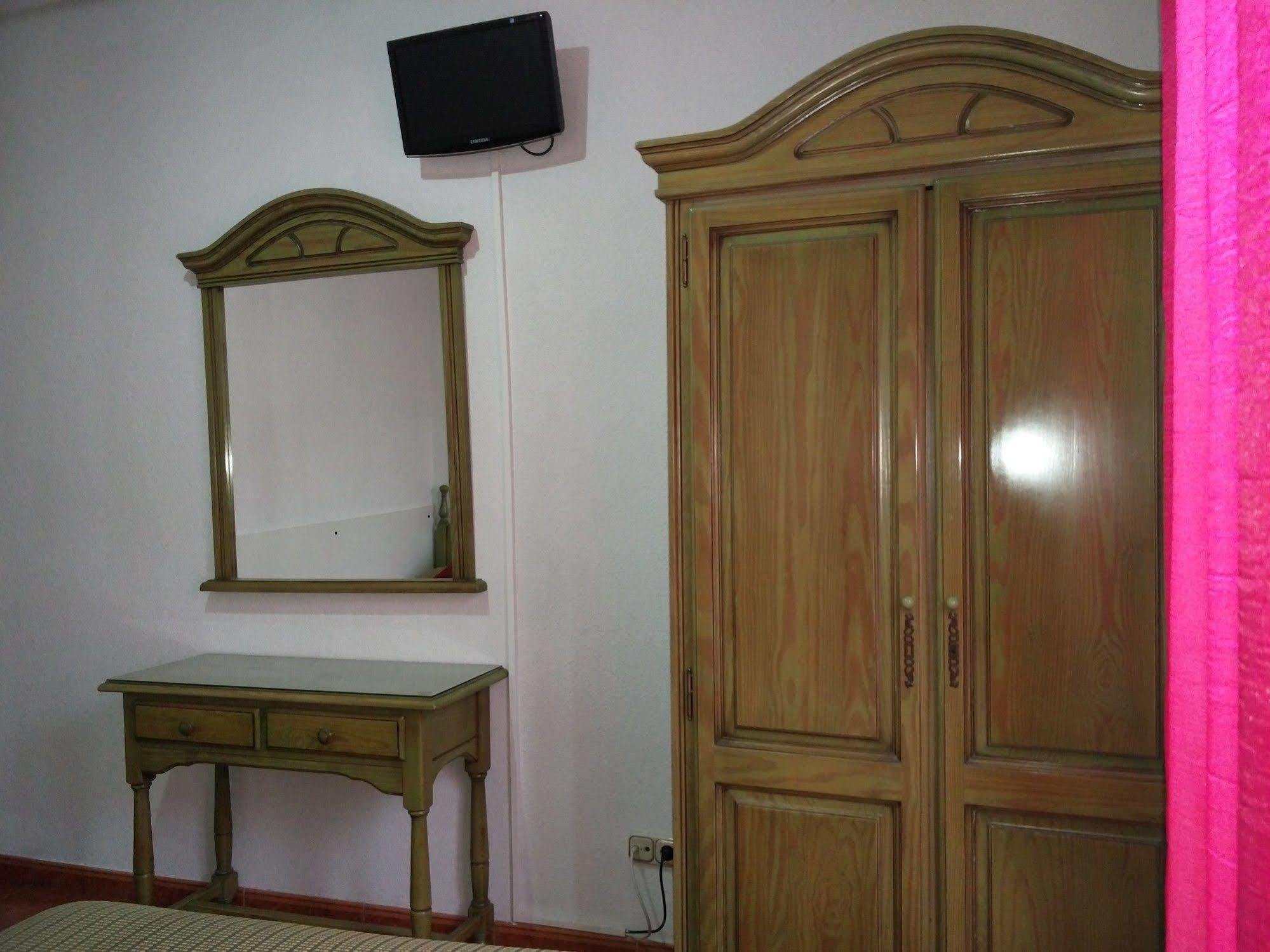 Eco Hotel Toledo Luaran gambar